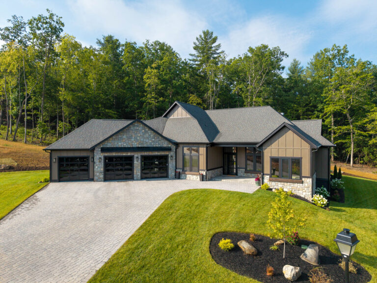 New House in Horse Shoe, NC. Lot #20, 2833 Brannon Rd 28742. Big Hills at Horse Shoe New Houses in Asheville, North Carolina