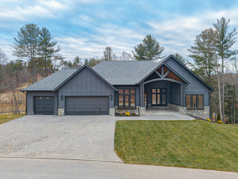 132 Sunridge Ave #16, Horse Shoe, NC 28742. Big Hills at Horse Shoe New Houses in Asheville, North Carolina